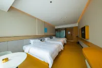 Rongjiang Shengbaili Smart Hotel (Cun Chao Football Field)