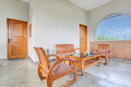 Capital O 94274 Homestay Balimoelih