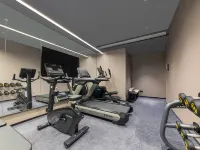 Atour Hotel Hangzhou West Lakeside Longxiangqiao Subway Station Hotels near 白堤