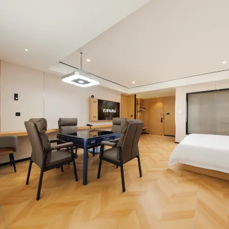 Bali Island Hotel (Changjiang)