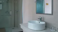 Lu'an Qiqi Holiday Business Hotel (Longhe Middle Road) - 2 stelle