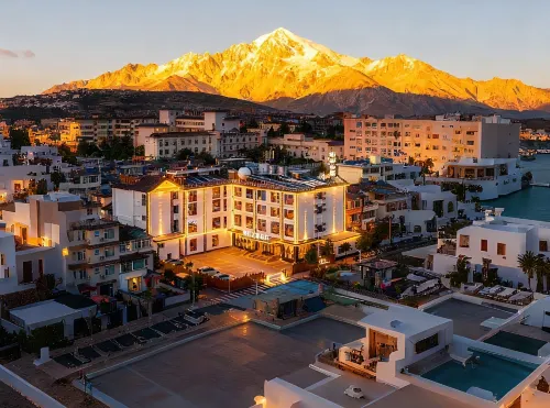 麗江之春雪境設計師酒店（麗江古城店）