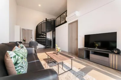 曼谷素坤逸87號溫德姆華美達飯店 Ideo Sukhumvit 93附近的飯店