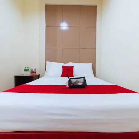 RedDoorz near Walking Street Angeles City