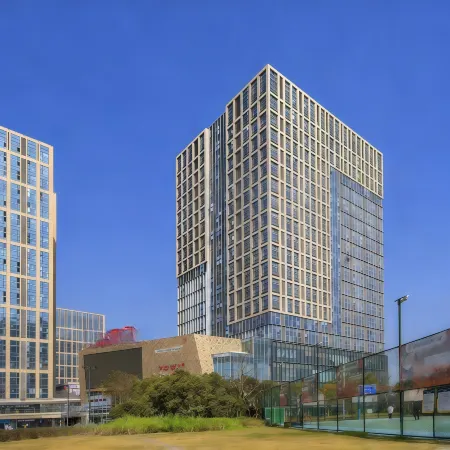 Yunshang Yuejing Boutique Stay (Fuzhou South Railway Station Lulei Subway Station)