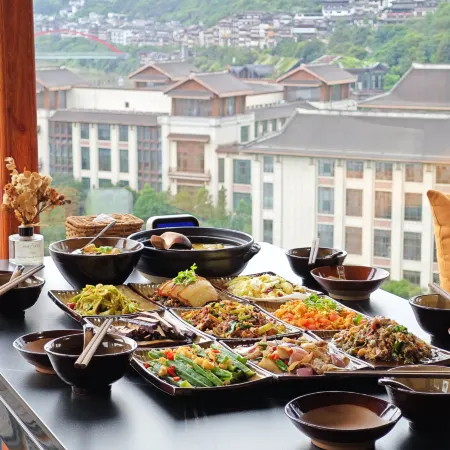 FengHo Hotel