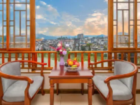 โรงแรมวิวแม่น้ำ โรงแรมในซานเจียง