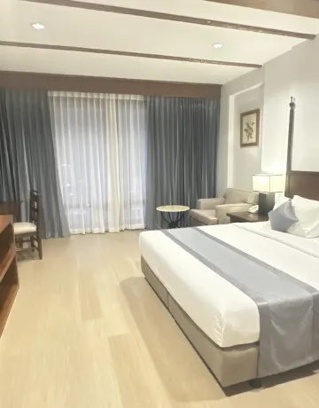 ห้องดีลักซ์ วิวสระว่ายน้ำ