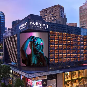 Pullman Singapore Orchard Отели рядом с достопримечательностью «Торговый центр The Paragon»