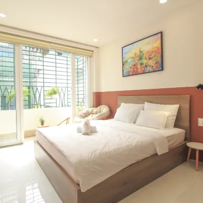 De Lustora Hotel & Apartment - District 1, Hcm. Hotels near Museum of Ho Chi Minh City