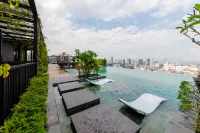 Beacon Executive Suite by Uptrend Home - Pools
