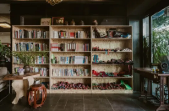 Hualing Art Space High-end Homestay (WeiShan Ancient City)