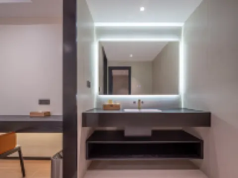 Huangmei Muse Hotel (Anqing High speed Railway Station Store)