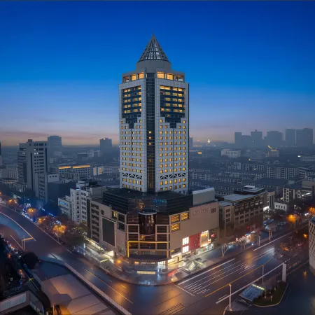 Moshang Qingju Hotel (SUNING Plaza Store, Dashikou, Zhenjiang)