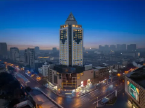Moshang Qingju Hotel (SUNING Plaza Store, Dashikou, Zhenjiang)
