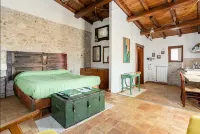 AURORA MEDIEVAL HOUSE โรงแรมใน