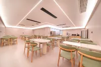 Liuzhou Xingyue Yunqi Hotel (High-Speed Rail Station Five-Star Walking Street Branch) - فطور
