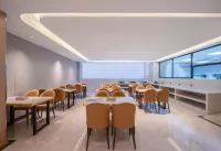 Jianshui Home Inn UP Huayi Collection Hotel (Jianshui High-Speed Railway Station Passenger Station) - เปิดใหม่
