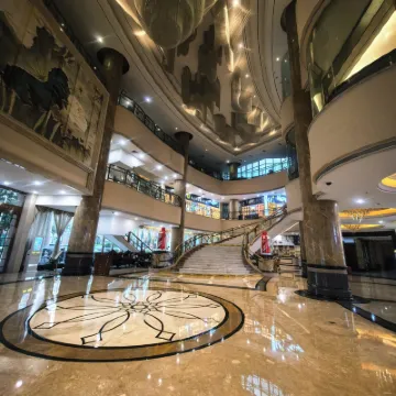 深圳君逸國際酒店（橫崗四聯地鐵站店） 鄰近龙城公园的酒店