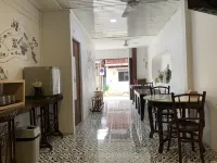 Chiangkhan Classic - Kitchens