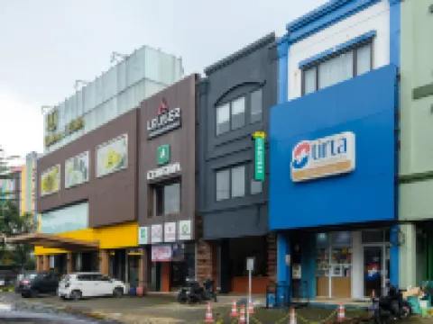 Mono Coliving Serpong Hotels in North Serpong
