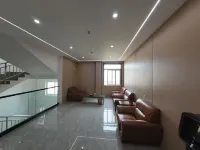 Luzhou Meicheng Hotel