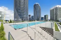 ULTIQA Air On Broadbeach - Beach resorts