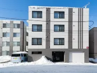 Craris 102 Hotels in Nishi Ward