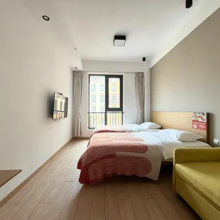 Huayuxue Homestay (Yunding Ski Park)