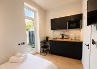 Modern Studio in the Heart of Hounslow! - ห้องครัว