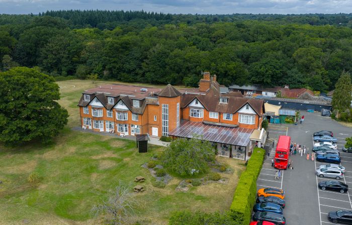 Grovefiled house hotel
