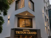 HOTEL TRITON GRAND Hotels near Qutub Minar