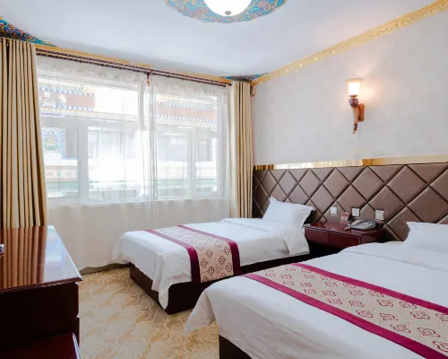 Zongqu Tibetan Inn Zimmer Photos