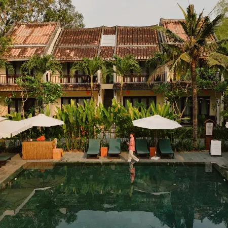 Grand Signature Resort Hoi An by M Village, a Brand of Modern Village Lifestyle Отели рядом с достопримечательностью «Кантонский зал»