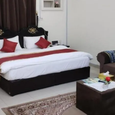Al Eairy Furnished Apartments Hail 4