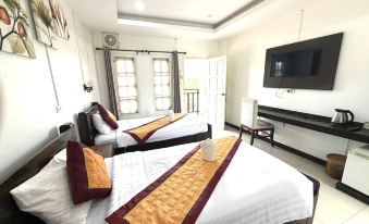 Cozy Corner Hotel
