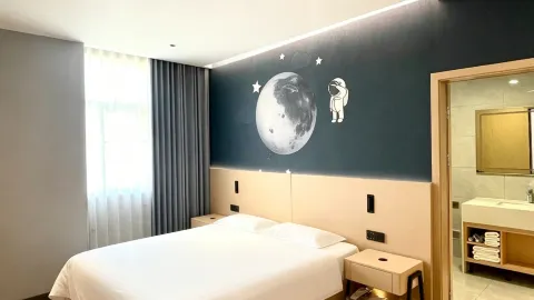 Jiayuguan Hotel (Guancheng Silk Road Culture Expo Park) in Jiayuguan