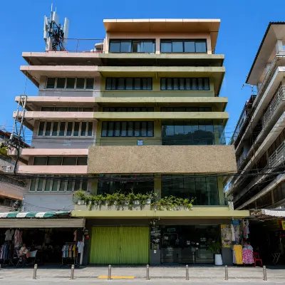 Blue Dream Hostel Khaosan Отели рядом с достопримечательностью «Тайская Международная Библиотека»