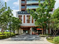 CHECK inn Select New Taipei Sanchong Waterfront Hotels near Luzhou District