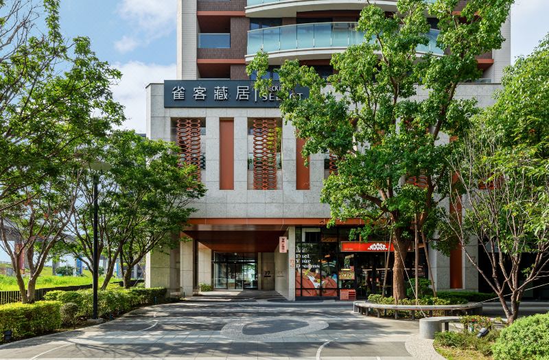 Check inn Select New Taipei Sanchong Waterfront