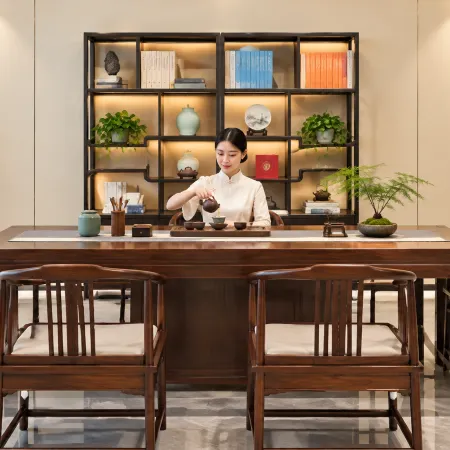 Yunjian Pavilion Hotel (Fuqing Chengtou Town Yuanhong Trade City Branch)