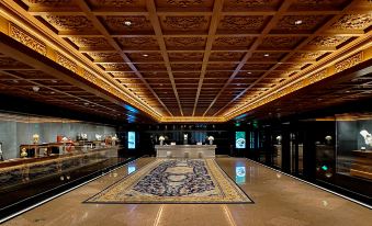 Grand Hotel Beijing(the Forbidden City，Tiananmen)