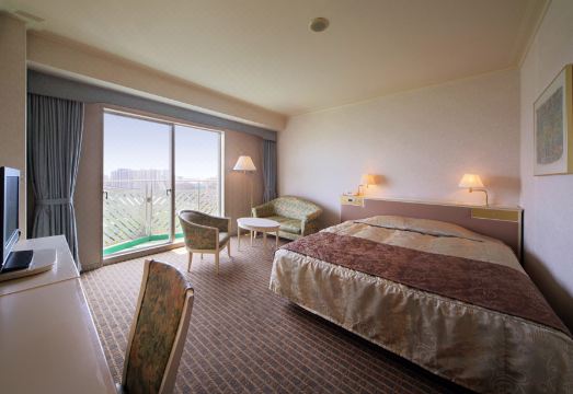 호텔 스프링스 마쿠하리의 야경