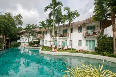 Eden Beach Khao Lak Resort & Spa Отели в г. Хао Лак