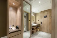 Atour Hotel (Nantong Development Zone Center) Các khách sạn gần Nantong Shipping College