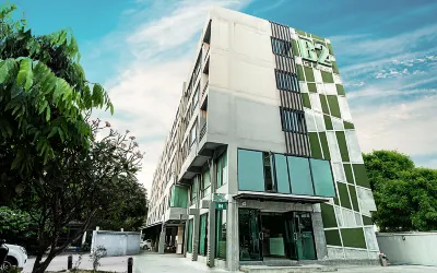 B2 Green Boutique & Budget Hotel