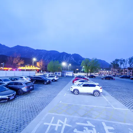 QIANAN HOTEl WISDOM（Zhongyuesongshan Shop）