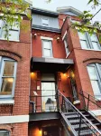 U Street Capsule Hostel