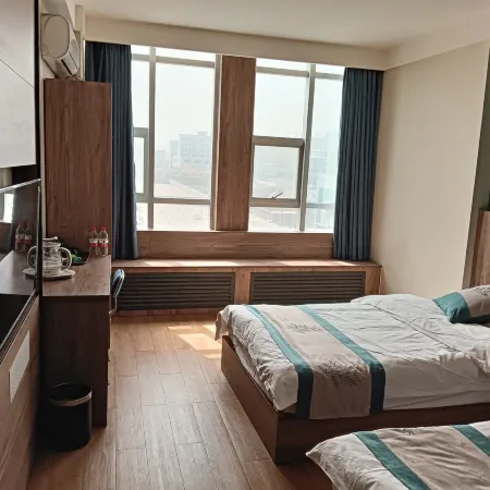 Shenmu Dongsheng Grand Hotel