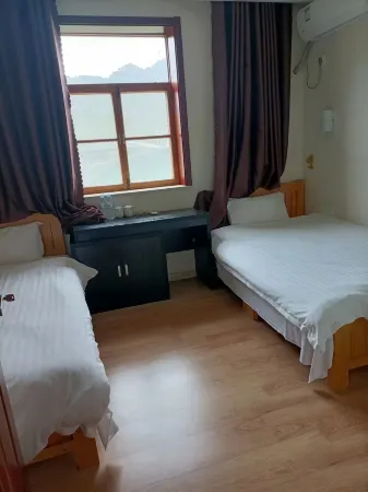 Yiyuan Shennong Yaogu Resort Отели в г. Сиюань